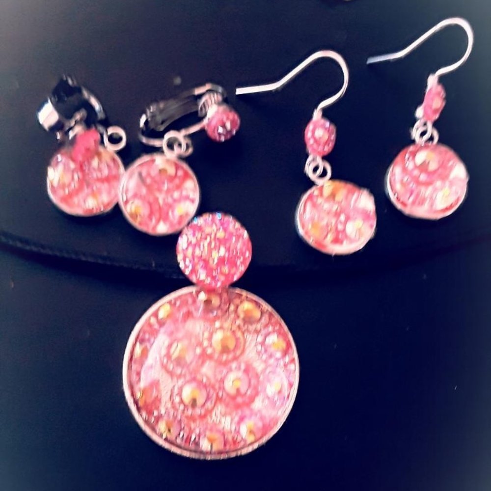 Pink  Starburst Necklace & Earrings